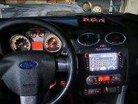 Gebraucht Ford Focus ST 226 PS (166 kW) 2010 Weiß Limousine