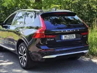 Gebraucht Volvo XC60 Plus 197 PS (144 kW) 2023 SUV