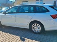 Gebraucht Skoda Octavia 115 PS (84 kW) 2021 Weiß Kombi