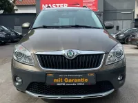 Gebraucht Skoda Roomster Scout Plus Edition 105 PS (77 kW) 2012 Braun Kombi
