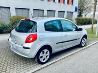 Gebraucht Renault Clio III Dynamique 75 PS (55 kW) 2006 Silber Kleinwagen