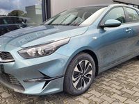 Neu Kia Ceed 140 PS (102 kW) 2025 Penta grau h8g Kleinwagen