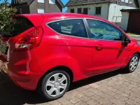 Gebraucht Ford Fiesta Ambiente 82 PS (60 kW) 2009 Rot Limousine