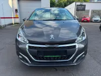 Gebraucht Peugeot 208 Active 82 PS (60 kW) 2018 Grau Kleinwagen