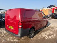 Gebraucht Mercedes Vito 88 PS (64 kW) 2016 Weiß Van