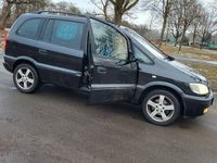 Gebraucht Opel Zafira Executive 147 PS (108 kW) 2001 Schwarz Van / Kleinbus
