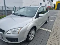Gebraucht Ford Focus Ghia 101 PS (74 kW) 2005 Silber Kombi