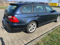 Gebraucht BMW 320 150 PS (110 kW) 2006 Blau Kombi