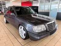 Usata Mercedes E280 193 CV (141 kW) 1994 Grigio Berlina