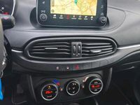 Gebraucht Fiat Tipo 110 PS (80 kW) 2017 Rot Kombi