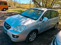 Gebraucht Kia Carens 140 PS (102 kW) 2007 Silber Van / Kleinbus