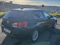 Gebraucht BMW 116 Advantage 109 PS (80 kW) 2015 Schwarz Kleinwagen