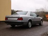 Gebraucht Mercedes E230 132 PS (97 kW) 1992 Silber Coupé