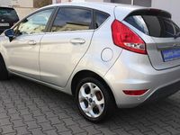 Gebraucht Ford Fiesta 82 PS (60 kW) 2011 Silber Kleinwagen