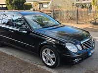 Gebraucht Mercedes E280 190 PS (139 kW) 2008 Schwarz Kombi
