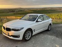 Gebraucht BMW 320 Advantage 190 PS (139 kW) 2020 Weiß Kleinwagen