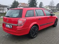 Gebraucht Opel Astra 90 PS (66 kW) 2009 Rot Kombi