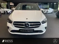 Gebraucht Mercedes B200 Progressive 163 PS (119 kW) 2020 Weiß Kleinwagen