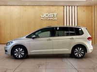 Gebraucht VW Touran Move 150 PS (110 kW) 2024 Silber Van / Kleinbus