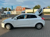 Gebraucht Kia Ceed 128 PS (94 kW) 2010 Weiß Kleinwagen