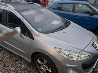 Gebraucht Peugeot 308 SW 112 PS (82 kW) 2011 Silber Kombi