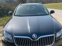 Gebraucht Skoda Superb Exclusive 170 PS (125 kW) 2014 Schwarz Kombi