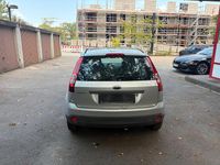 Gebraucht Ford Fiesta 60 PS (44 kW) 2006 Silber Kleinwagen