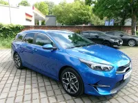 Gebraucht Kia Ceed Platinum Edition 140 PS (102 kW) 2024 (b3l) blue flame met. Kleinwagen