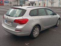 Gebraucht Opel Astra Edition 110 PS (80 kW) 2014 Silber Kombi
