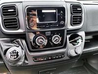 Gebraucht Peugeot Boxer 140 PS (102 kW) 2025 Kaolin weiß Van