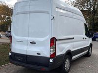 Gebraucht Ford Transit Trend 131 PS (96 kW) 2019 Weiß Limousine