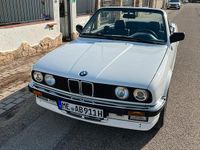 Gebraucht BMW 325 171 PS (125 kW) 1989 Weiß Cabrio
