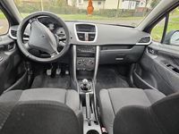 Gebraucht Peugeot 207 88 PS (64 kW) 2008 Schwarz Kleinwagen