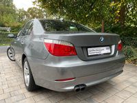 Gebraucht BMW 523 Advantage 190 PS (139 kW) 2009 Grau Limousine