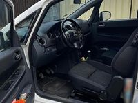 Gebraucht Mitsubishi Colt 101 PS (74 kW) 2011 Weiß Kleinwagen