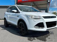 Gebraucht Ford Kuga Titanium 140 PS (102 kW) 2014 Weiß SUV