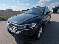 Gebraucht VW Touareg 231 PS (169 kW) 2022 Schwarz SUV