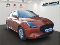 Neu Suzuki Swift Club 83 PS (61 kW) 2026 Orange (flame orange pearl metallic) Kleinwagen