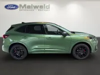 Neu Ford Kuga ST-Line X 242 PS (177 kW) 2026 Bursting green SUV