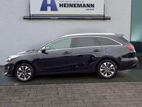 Neu Kia Ceed Sportswagon 101 PS (74 kW) 2025 Pearl black Kombi