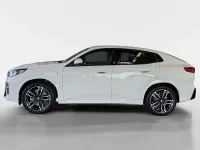 Gebraucht BMW iX2 M Sport 225 kW (306 PS) 2025 Alpinweiß uni SUV