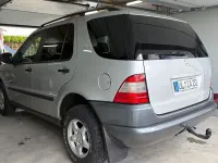 Gebraucht Mercedes ML320 218 PS (160 kW) 2000 Silber SUV