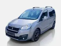 Gebraucht Peugeot Partner Tepee Allure 120 PS (88 kW) 2015 Grün Van / Kleinbus