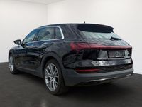 Gebraucht Audi e-tron Comfort 230 kW (313 PS) 2022 Schwarz SUV