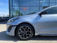 Neu Kia Ceed GT GT-Line 140 PS (102 kW) 2025 (css) lunar silver m Limousine