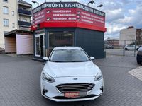 Gebraucht Ford Focus Cool & Connect 125 PS (91 kW) 2019 Weiß Kombi
