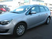 Usata Opel Astra Edition 165 CV (121 kW) 2014 Argento Station wagon