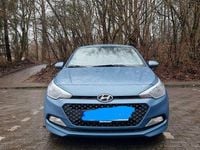 Gebraucht Hyundai i20 Active 75 PS (55 kW) 2018 Blau Kleinwagen