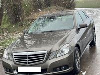 Gebraucht Mercedes E220 170 PS (125 kW) 2010 Grau Limousine
