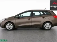 Gebraucht Kia Ceed Sportswagon 99 PS (72 kW) 2012 Sandbeige Kombi